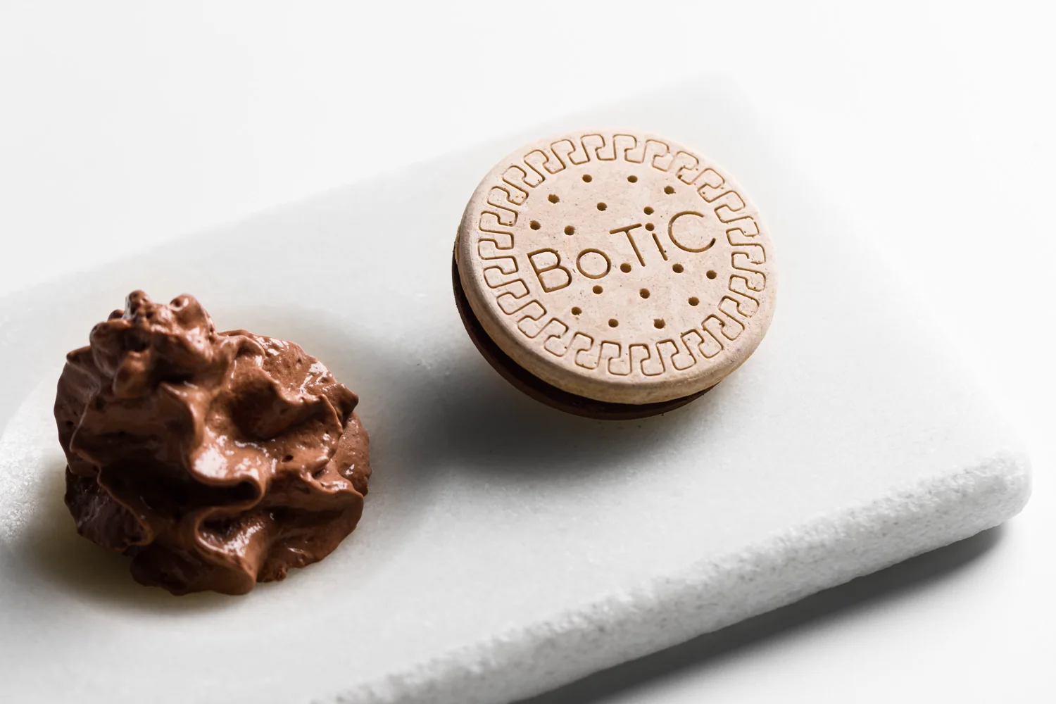 Galeta Bo.TiC i xocolata, postres de l’experiència gastronòmica